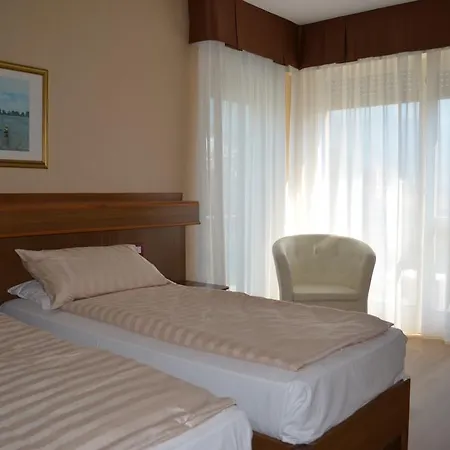 Hotel Sunlake Riva del Garda