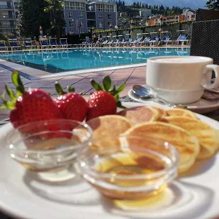 Hotel Sunlake Riva del Garda